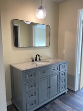 685 Dartmore Ln in Hayward, CA - Foto de edificio - Building Photo