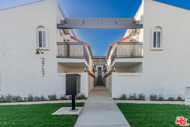 2757 Andreo Ave in Torrance, CA - Building Photo - Building Photo