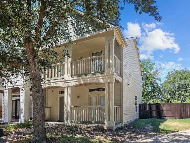 property at 10741 Traymore Dr