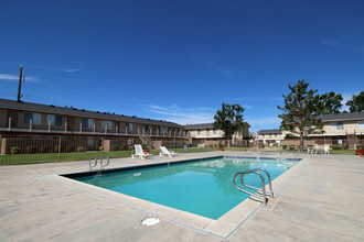 Hesperia Regency in Hesperia, CA - Building Photo - Building Photo