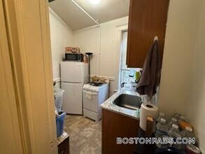 143 Park Dr, Unit 38 in Boston, MA - Building Photo - Building Photo