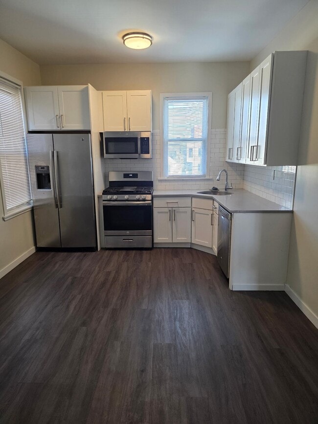 70 Charles St in Jersey City, NJ - Building Photo - Building Photo