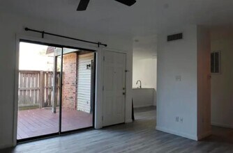 1212 N Major Dr in Beaumont, TX - Building Photo - Building Photo