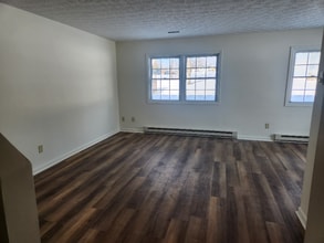 4949 Catherine Ct, Unit 4949 in Ravenna, OH - Building Photo - Building Photo