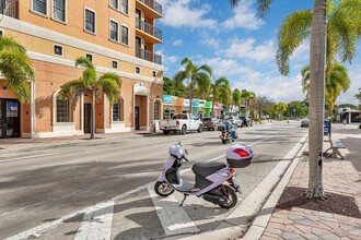 511 Lucerne Ave, Unit 308 in Lake Worth Beach, FL - Building Photo - Building Photo
