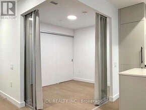 1720 Bayview Ave in Toronto, ON - Building Photo - Building Photo