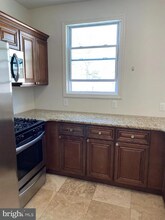 56 N Broadway in Pitman, NJ - Foto de edificio - Building Photo