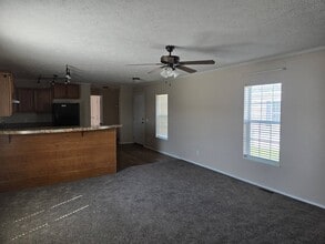 1301 OH-523 in Fremont, OH - Building Photo - Building Photo