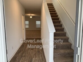751 Wonderland Trail in New Braunfels, TX - Foto de edificio - Building Photo