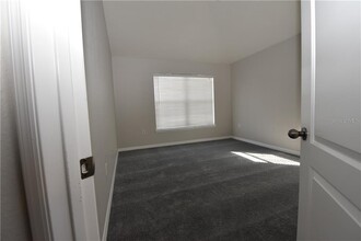 6777 Breezy Palm Dr in Riverview, FL - Building Photo - Building Photo