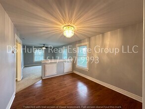 526 W Hillsdale St in Lansing, MI - Building Photo - Building Photo
