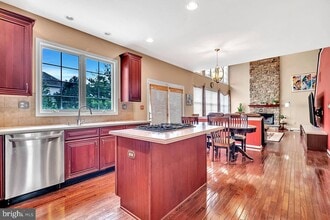 86 Renfield Dr in Princeton, NJ - Building Photo - Building Photo