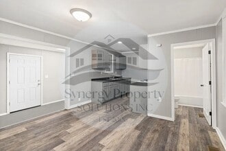 309 High St in Crestline, OH - Building Photo - Building Photo