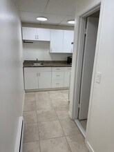 714 1st St S, Unit D in Kirkland, WA - Building Photo - Building Photo