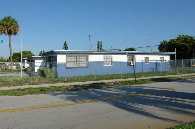 3013 NW 11 St in Fort Lauderdale, FL - Building Photo - Building Photo