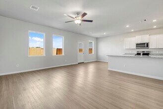 8202 Burnt Orchid Dr in Houston, TX - Building Photo - Building Photo