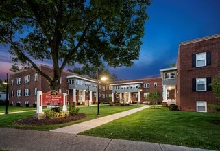 Park Row and New Scotland Gardens Apartments in Albany, NY - Building Photo - Building Photo