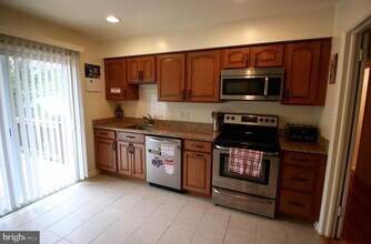 6503 Machodoc Ct in Falls Church, VA - Building Photo - Building Photo