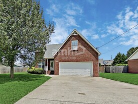 1103 Bolton Dr in Smyrna, TN - Building Photo