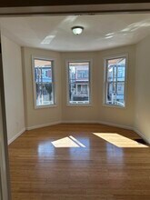 125 W 28th St in Bayonne, NJ - Building Photo - Building Photo