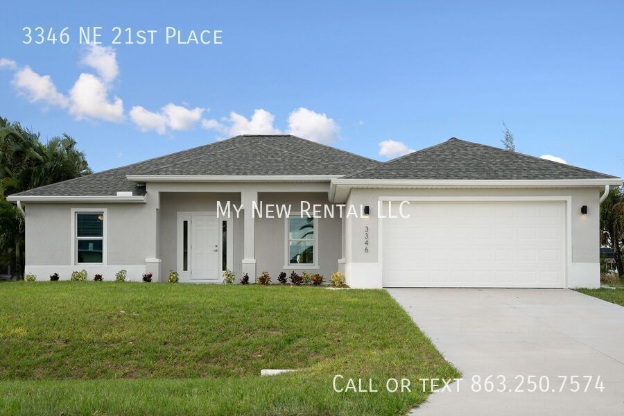 3346 NE 21st Pl in Cape Coral, FL - Building Photo