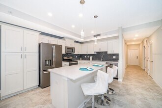 3120 Paradox Cir in Kissimmee, FL - Foto de edificio - Building Photo