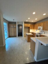 120 McDermott Ave in Tracy, CA - Building Photo - Building Photo