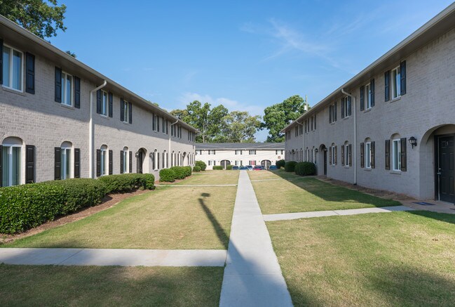 Park Place Townhomes in Atlanta, GA - Building Photo - Building Photo