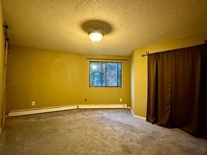 29 Irving Ave in East Providence, RI - Foto de edificio - Building Photo