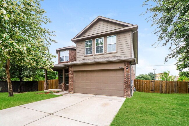 9201 Sawyer Fay Ln in Austin, TX - Building Photo - Building Photo