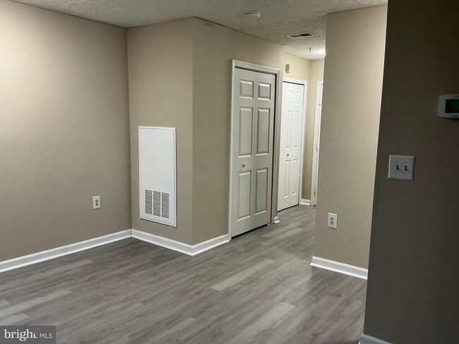8961 Town Center Cir in Upper Marlboro, MD - Building Photo - Building Photo
