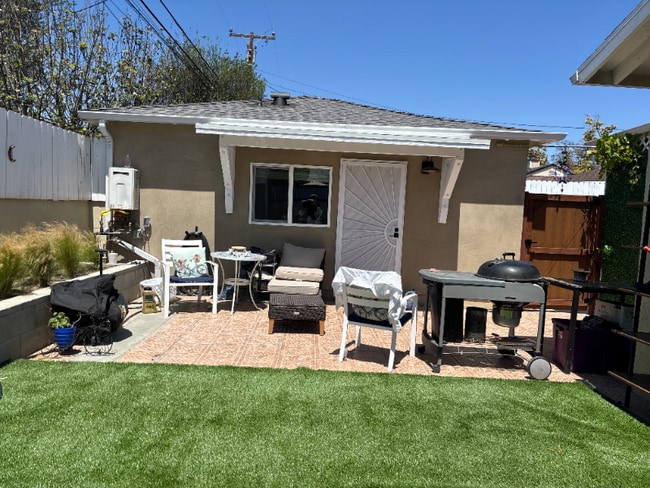 property at 4225 Los Coyotes Diagonal