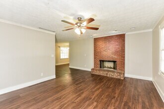 4305 Derbyshire Trce SE in Conyers, GA - Foto de edificio - Building Photo