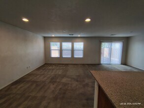 9300 Keystone Ridge Ave in Las Vegas, NV - Foto de edificio - Building Photo