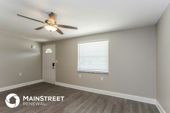 1960 Cecil St in Largo, FL - Foto de edificio - Building Photo