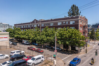 The Empress Building in Portland, OR - Foto de edificio - Building Photo