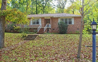 205 Lakewood Dr in Spartanburg, SC - Building Photo