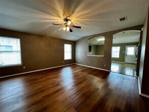 114 Mossy Rock Cove in Hutto, TX - Building Photo - Building Photo