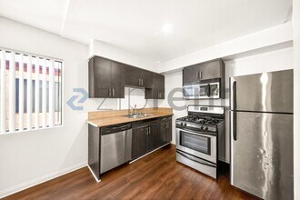 843 S Ardmore Ave in Los Angeles, CA - Building Photo - Building Photo