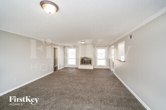 6934 Glenwick Dr in Memphis, TN - Foto de edificio - Building Photo