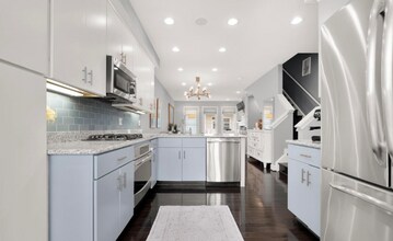 333 Virginia Ave SE in Washington, DC - Foto de edificio - Building Photo
