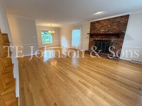 6045 Hedgerow Cir in Clemmons, NC - Building Photo - Building Photo
