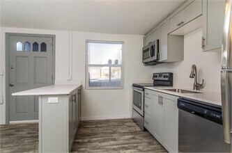 2580 E 3300 S in Salt Lake City, UT - Building Photo - Building Photo