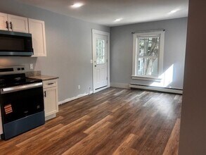 1 Madison St in Amesbury, MA - Building Photo - Building Photo
