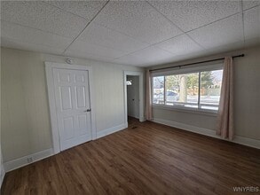 33 Trowbridge St in Buffalo, NY - Building Photo - Building Photo