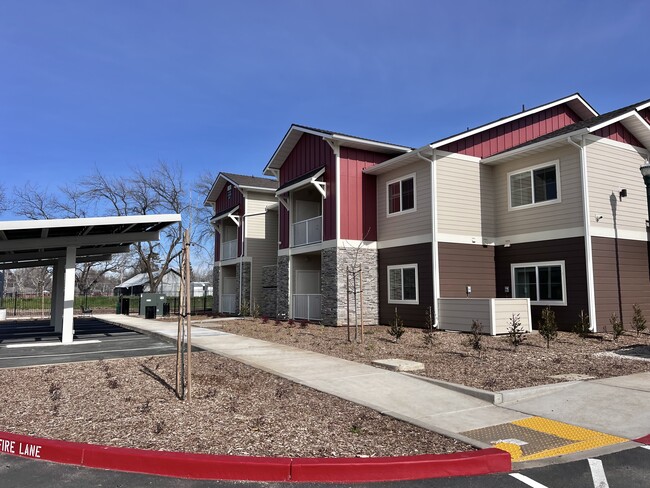 Orchard View Apartments in Gridley, CA - Foto de edificio - Building Photo