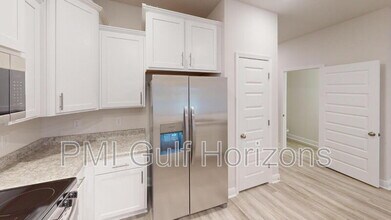 710 Giese Ln in Pensacola, FL - Building Photo - Building Photo