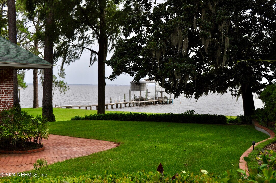6408 San Jose Blvd in Jacksonville, FL - Building Photo