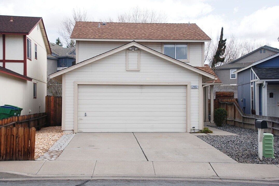 2802 Ashley Park Dr in Sparks, NV - Building Photo