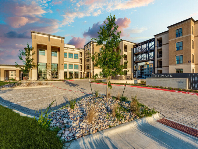 The Mark at Arlington in Arlington, TX - Building Photo - Building Photo